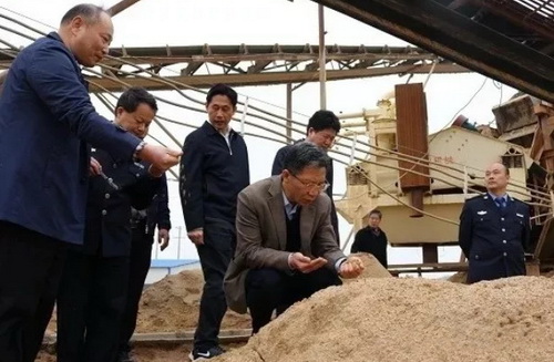 機(jī)制砂進(jìn)入“黃金時代”，機(jī)遇與挑戰(zhàn)并行，如何抓住機(jī)遇，你需要知道這四點！