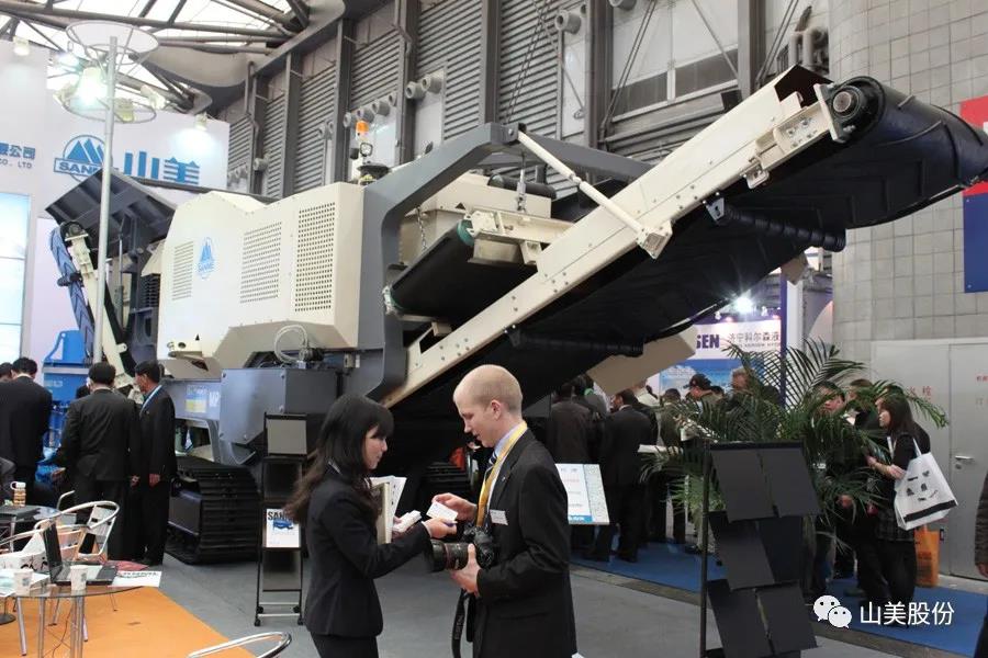上海山美股份｜深耕履帶移動(dòng)式破碎篩分市場(chǎng)，為客戶締造卓越價(jià)值