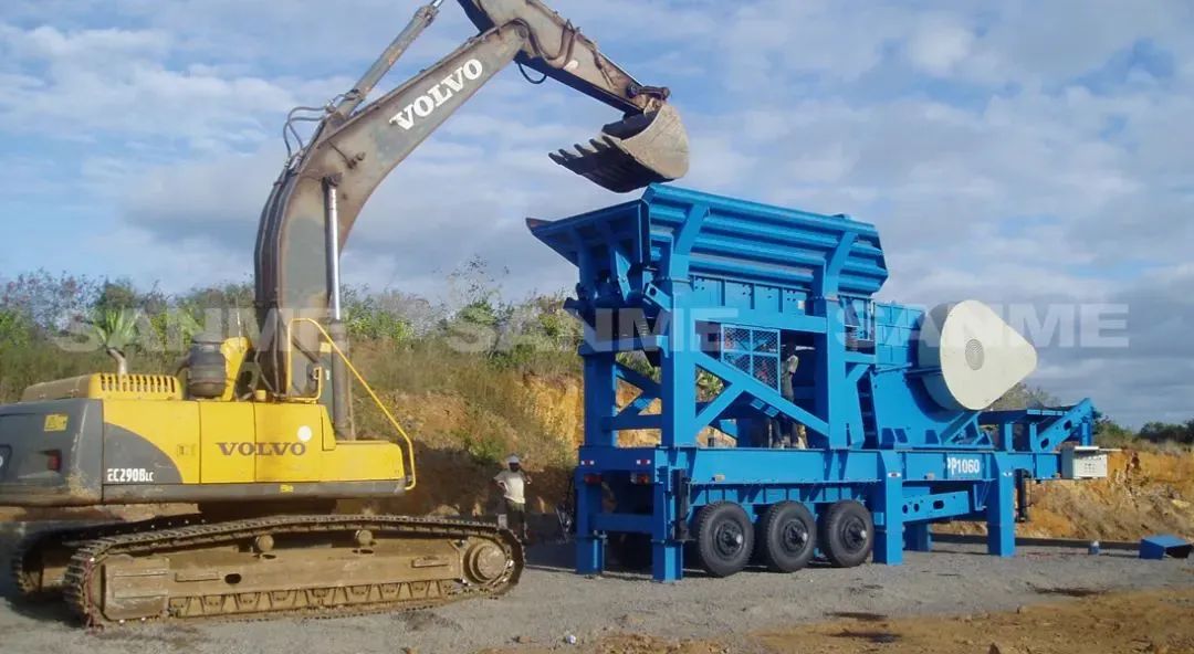 時(shí)產(chǎn)值近600萬(wàn)！山美移動(dòng)式破碎篩分一體站助力江蘇高碳鉻鐵礦破碎項(xiàng)目建設(shè)