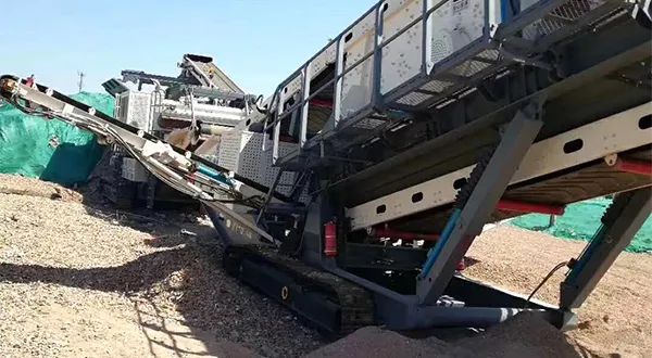 時(shí)產(chǎn)值近600萬(wàn)！山美移動(dòng)式破碎篩分一體站助力江蘇高碳鉻鐵礦破碎項(xiàng)目建設(shè)